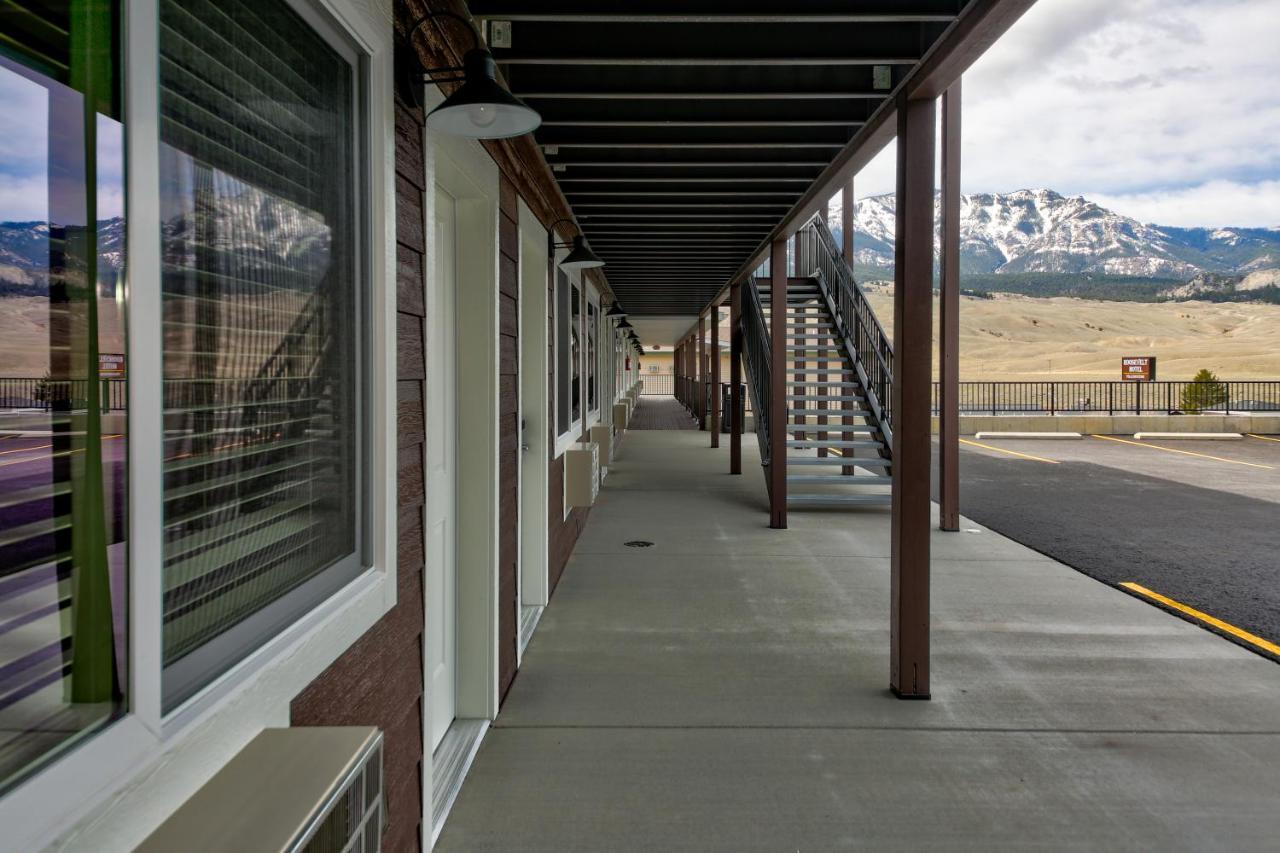 Roosevelt Hotel - Yellowstone Gardiner Extérieur photo